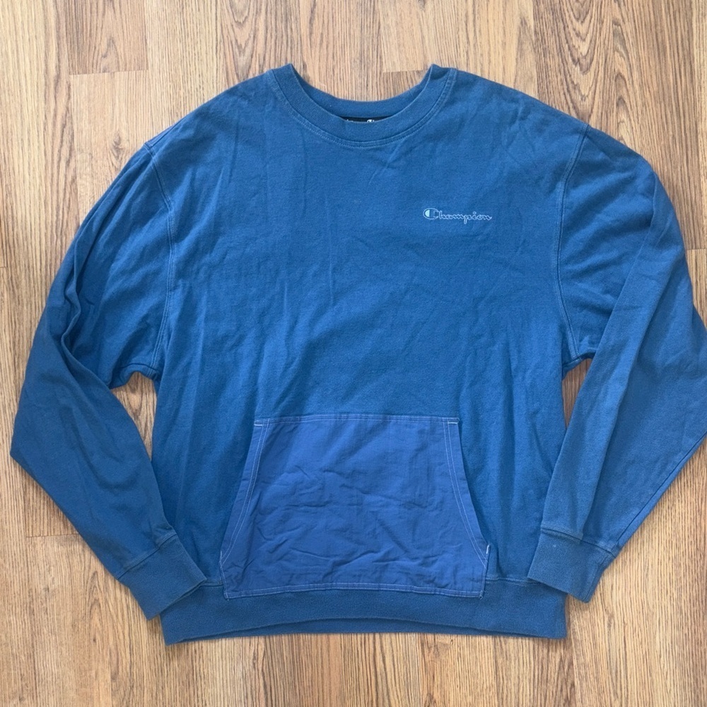 Champion Blue middleweight hybrid crewneck sweatshirt size large